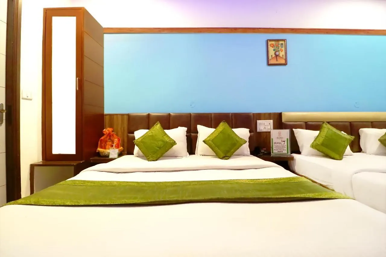 Hotel Seven- Center Of City Chandigarh