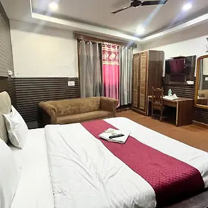 2* Hotel Royal Plaza