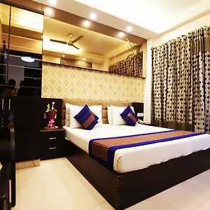 *** Hotel Fabexpress Yug Karol Bagh India